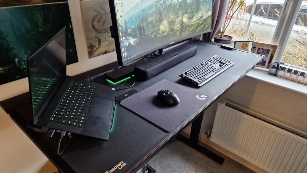 The Guidelines to Choose a Gaming Desk over an Office Table Crucial Factors to Consider