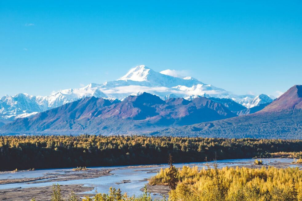 How to Travel to Alaska on a Budget